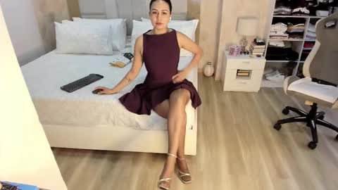 Zuly online show from March 12, 12:50 am