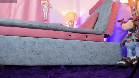 Snapshot of stefiqueen_11_ chatting on December 18, 3:55 pm StefBri online show from December 18, 3:55 pm