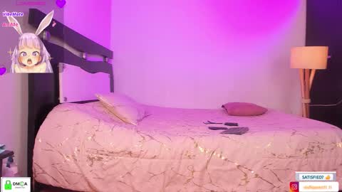 Snapshot of stefiqueen_11_ chatting on October 28, 3:10 am StefBri online show from October 28, 3:10 am