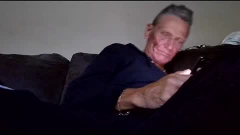 stefy1037 online show from May 10, 4:28 am