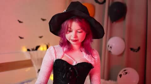 Stella online show from October 28, 12:03 am