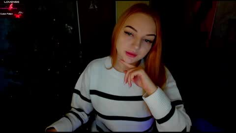 Snapshot of stella__cox chatting on December 22, 6:39 am Stella  Cox online show from December 22, 6:39 am