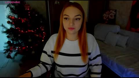 Snapshot of stella__cox chatting on January 2, 6:29 am Stella  Cox online show from January 2, 6:29 am