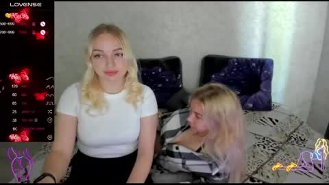 Snapshot of stella__cox chatting on May 12, 7:38 am Stella Cox online show from May 12, 7:38 am