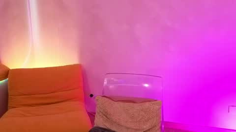 Snapshot of stella__white chatting on July 31, 7:02 pm Yuli online show from July 31, 7:02 pm