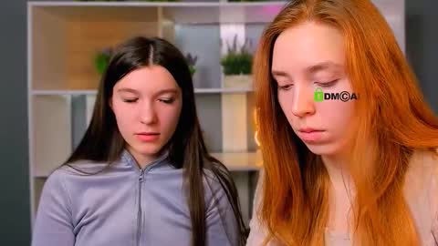 stella_flower online show from March 3, 6:19 am