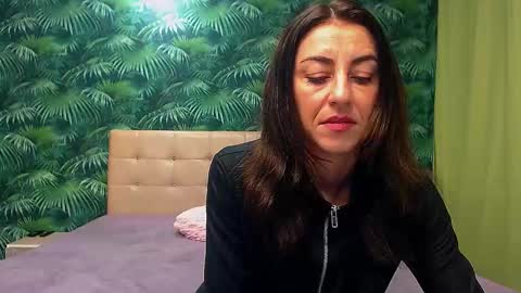 Snapshot of stella_john chatting on December 27, 4:58 am Stella John online show from December 27, 4:58 am