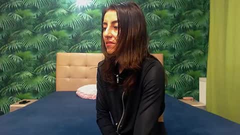 Snapshot of stella_john chatting on January 12, 9:30 am Stella John online show from January 12, 9:30 am