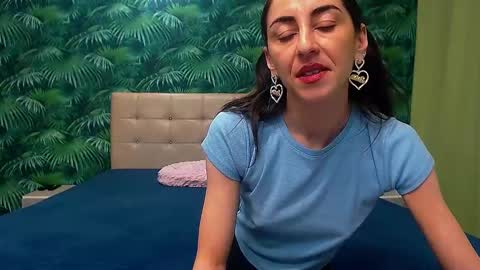 Snapshot of stella_john chatting on February 4, 5:21 am Stella John online show from February 4, 5:21 am