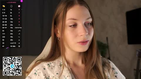 Snapshot of stella_of_steel chatting on June 5, 11:16 am Stella online show from June 5, 11:16 am