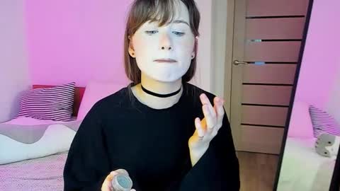 Snapshot of stella_sunny chatting on November 29, 12:24 am stella_sunny online show from November 29, 12:24 am