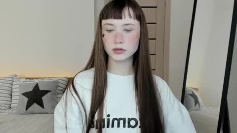 stella_sunny online show from April 5, 7:49 am