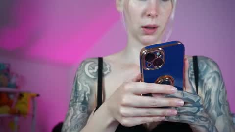 Snapshot of stellacinderella chatting on October 13, 7:14 pm StellaCinderella online show from October 13, 7:14 pm