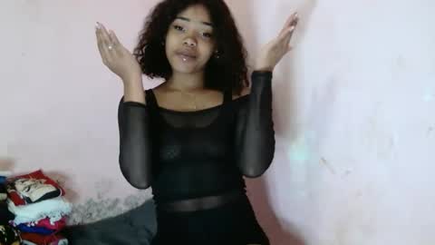 stellah2555 online show from March 4, 9:48 am