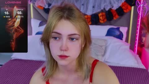 Stella 3 online show from November 6, 5:08 am