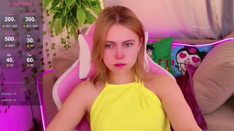 Stella 3 online show from November 28, 7:33 am