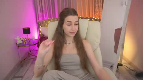 Snapshot of stellahoneywell chatting on May 15, 1:51 pm stellahoneywell online show from May 15, 1:51 pm