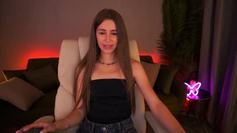 Snapshot of stellahoneywell chatting on July 3, 1:17 pm stellahoneywell online show from July 3, 1:17 pm