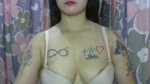 Stellapearlx online show from May 9, 3:01 am