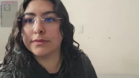 Snapshot of stellaph chatting on March 23, 3:27 pm Stellaph online show from March 23, 3:27 pm