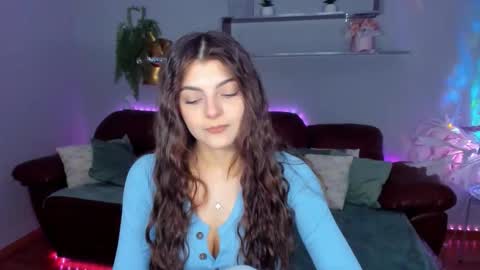 StellaRainbow online show from April 28, 9:14 am