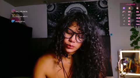 Snapshot of stellart_ chatting on July 9, 5:00 am stellart_ online show from July 9, 5:00 am
