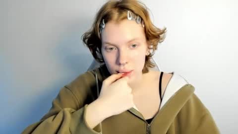 S T E L L A online show from January 13, 10:31 am