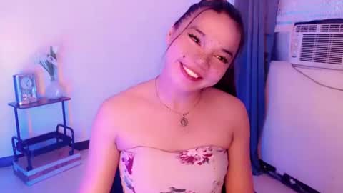 Snapshot of stellaxtemptationx chatting on October 12, 6:18 pm Stella sweet online show from October 12, 6:18 pm