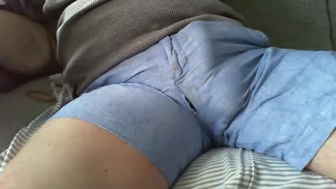 Snapshot of stemee chatting on January 11, 2:25 pm marriedsecretcrotchwatcher online show from January 11, 2:25 pm