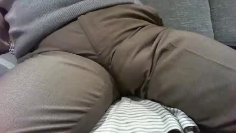 Snapshot of stemee chatting on January 17, 8:33 pm marriedsecretcrotchwatcher online show from January 17, 8:33 pm