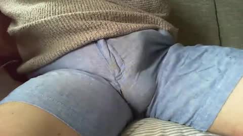 Snapshot of stemee chatting on February 1, 2:02 pm marriedsecretcrotchwatcher online show from February 1, 2:02 pm