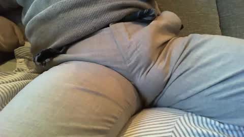 Snapshot of stemee chatting on February 9, 4:07 pm marriedsecretcrotchwatcher online show from February 9, 4:07 pm