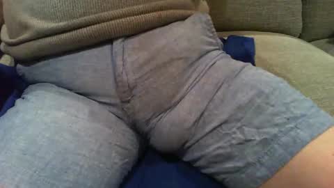 Snapshot of stemee chatting on October 17, 8:22 pm marriedsecretcrotchwatcher online show from October 17, 8:22 pm