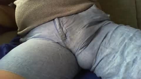 Snapshot of stemee chatting on October 25, 11:40 am marriedsecretcrotchwatcher online show from October 25, 11:40 am