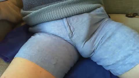 Snapshot of stemee chatting on December 20, 9:49 am marriedsecretcrotchwatcher online show from December 20, 9:49 am