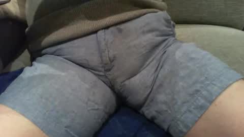 Snapshot of stemee chatting on January 14, 8:25 pm marriedsecretcrotchwatcher online show from January 14, 8:25 pm
