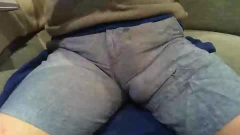 Snapshot of stemee chatting on April 7, 7:14 pm marriedsecretcrotchwatcher online show from April 7, 7:14 pm