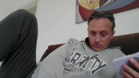sten015 online show from April 15, 12:34 pm