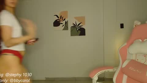 Snapshot of steph_y1030 chatting on March 9, 3:43 am stephany online show from March 9, 3:43 am