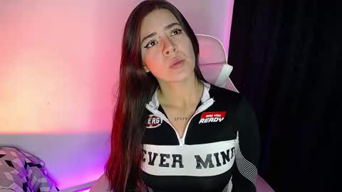 Emma online show from November 2, 8:11 pm