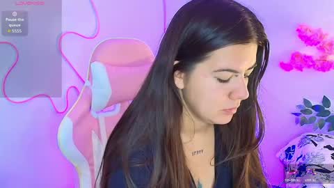 Emma online show from May 19, 3:02 am