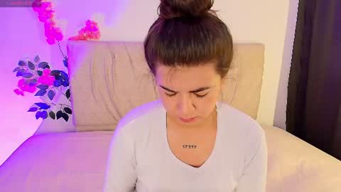 Emma online show from June 14, 1:58 am