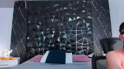 stephanandsamantha online show from October 14, 8:53 pm