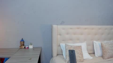 Stephane Rouss online show from October 18, 7:47 pm