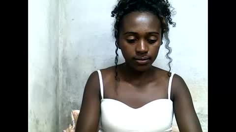 Snapshot of stephania12112343 chatting on June 2, 6:54 pm stephania12112343 online show from June 2, 6:54 pm
