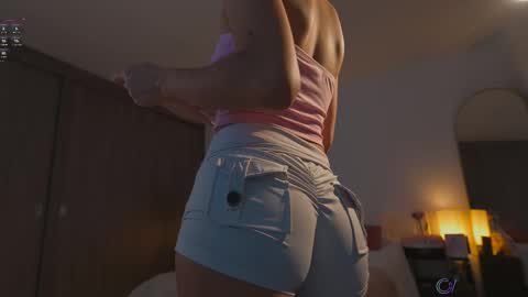 stephania_let online show from February 20, 2:39 pm