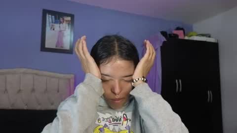 Snapshot of stephania_t chatting on June 16, 2:41 pm Stephania online show from June 16, 2:41 pm
