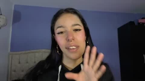 Snapshot of stephania_t chatting on June 22, 2:03 pm Stephania online show from June 22, 2:03 pm