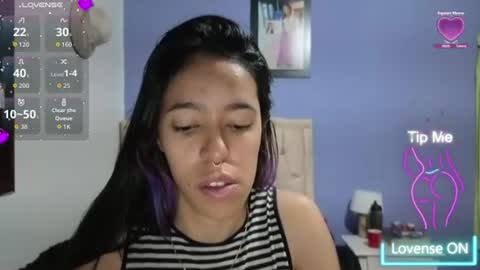 Snapshot of stephania_t chatting on June 27, 1:28 pm Stephania online show from June 27, 1:28 pm