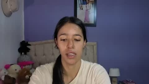 Snapshot of stephania_t chatting on July 9, 2:54 pm Stephania online show from July 9, 2:54 pm